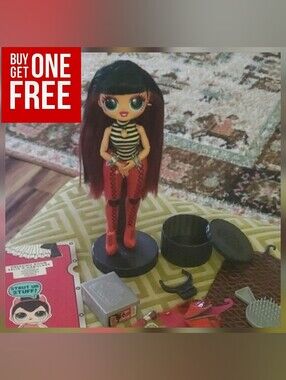LOL OMG DOLL "Spicy" and Accessories